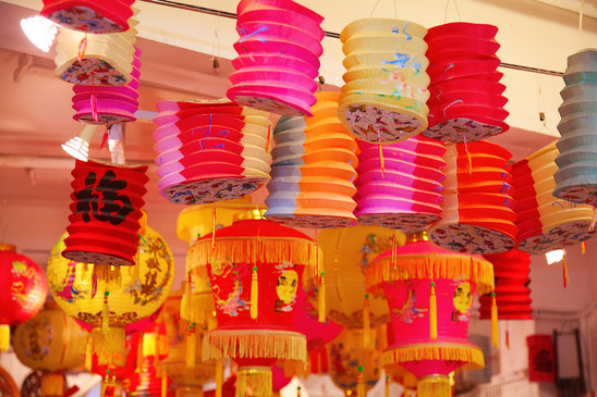 Chinese lamps at the stalls in Stanley Market in Hong Kong